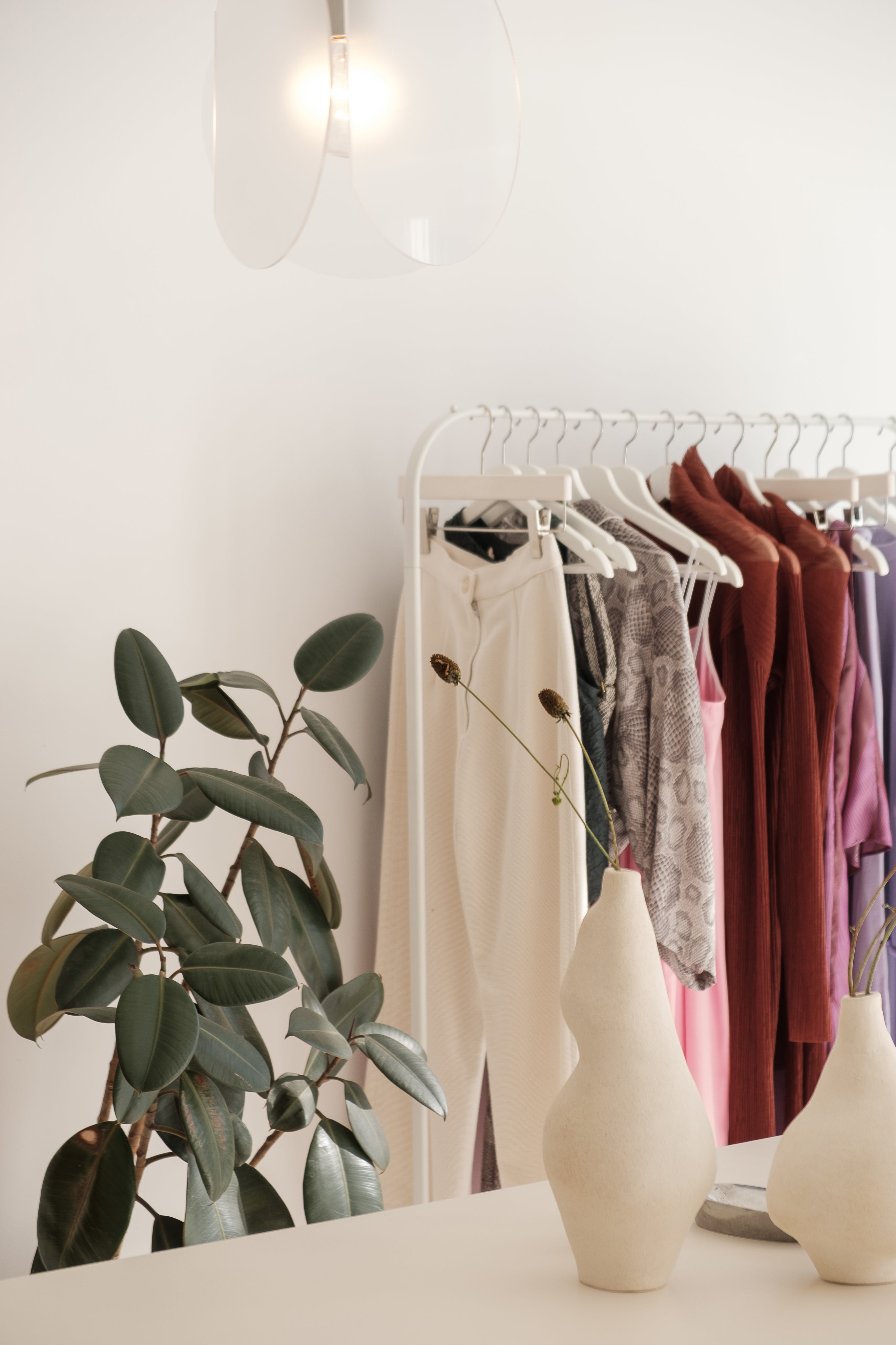 retail-display-in-neutral-colors.jpg